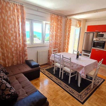 Apartmens Adriana Novi Vinodolski Exteriör bild