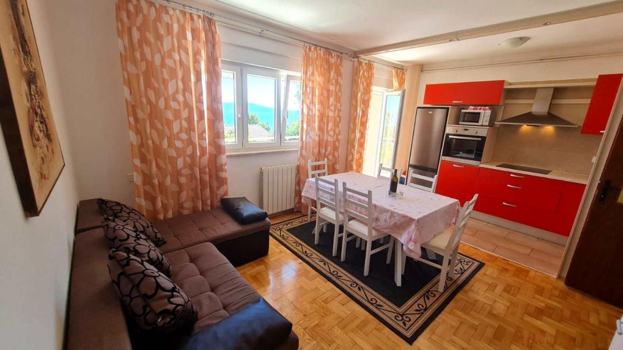 Apartmens Adriana Novi Vinodolski Exteriör bild