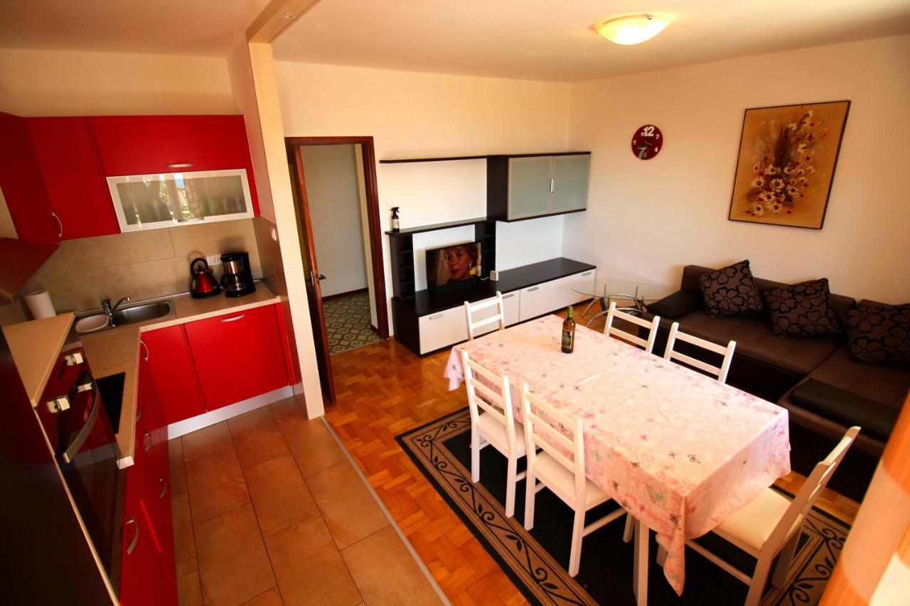 Apartmens Adriana Novi Vinodolski Exteriör bild